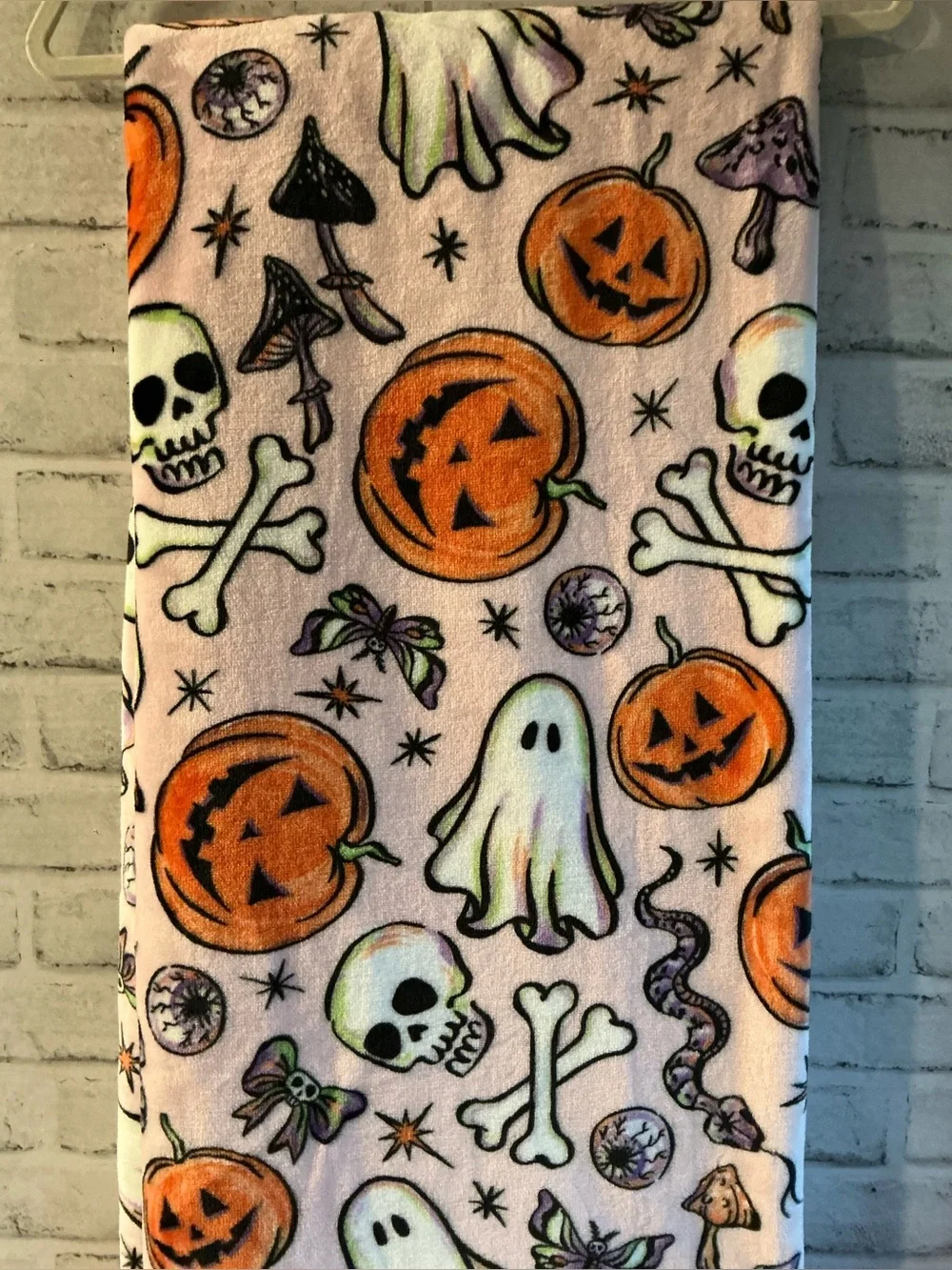 HALLOW HOME Sinister Ghouls Throw